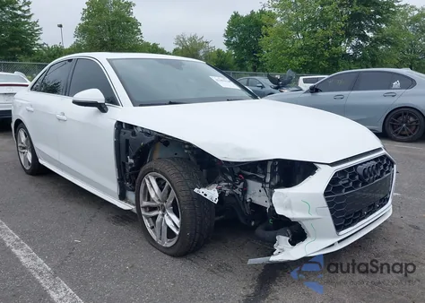 2022 Audi A4 Premium Plus 45 Tfsi S Line Quattro S Tronic z USA, uszkodzony, nr VIN WAUEAAF49NN008799